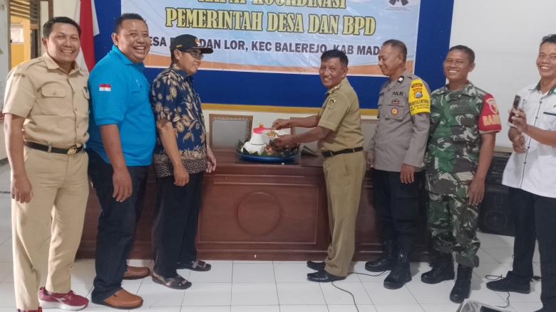 Awali Kerja di Tahun 2024, Pemdes Gelar Syukuran dan Makan Bersama